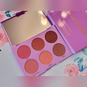 RealHer You Are Brilliant Pro Blush Palette with Mirror Cruelty-free Makeup
